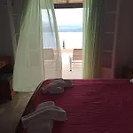 Aliki
